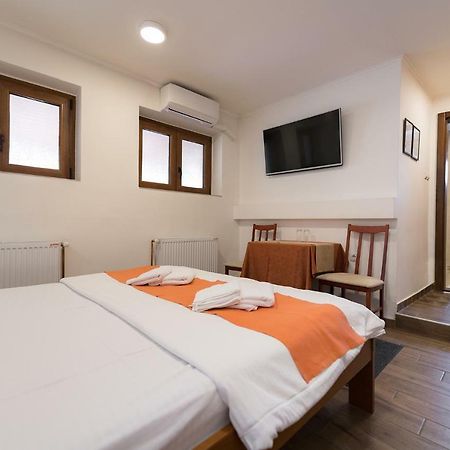 Rooms Gat Subotica Buitenkant foto