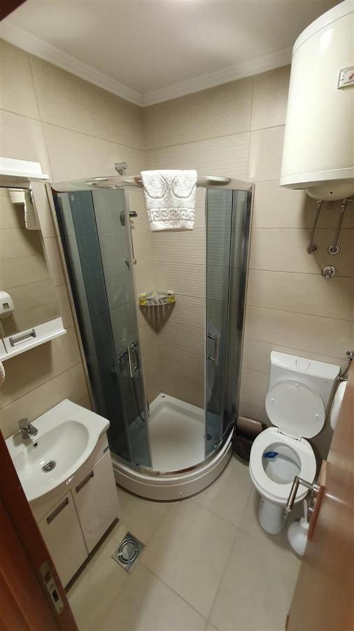 Rooms Gat Subotica Buitenkant foto