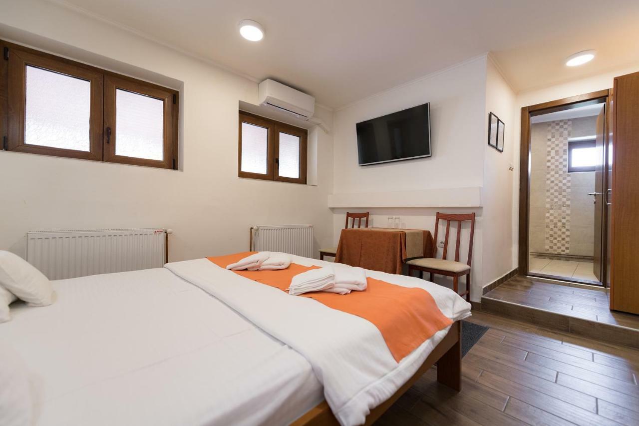 Rooms Gat Subotica Buitenkant foto