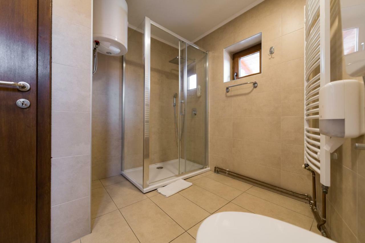 Rooms Gat Subotica Buitenkant foto
